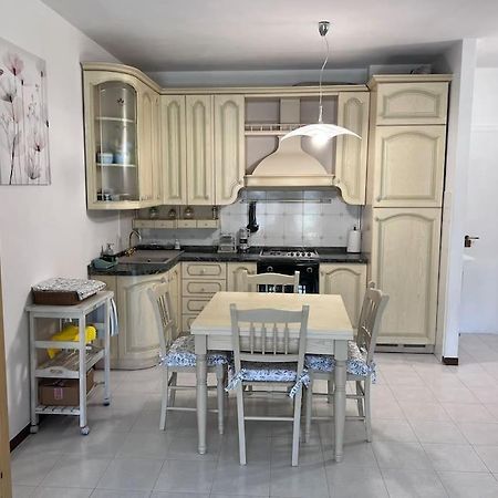 Apartamento Casa Lora Sirmione Exterior foto
